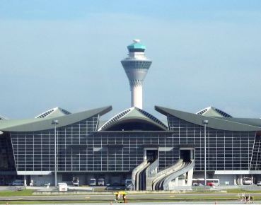 Международные аэропорты в Малайзии и Индии оборудовали солнечными батареями