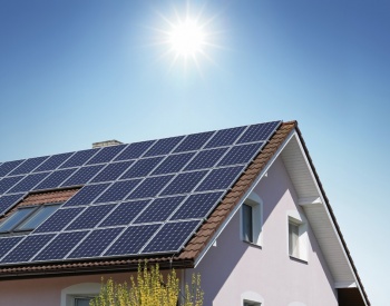 В Вашингтоне начали бесплатную установку солнечных батарей бедным жителям