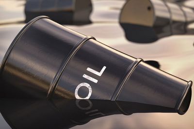 Бури и продавай: прогноз о развитии рынка нефти