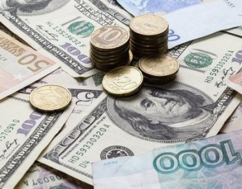 29 декабря белорусский рубль сильно девальвировался к евро и доллару