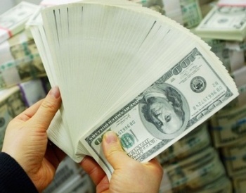 Курсы евро и доллара выросли на торгах валютной биржи 12 ноября