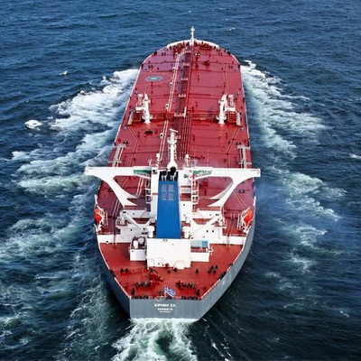 Сомалийские пираты захватили танкер с 2 млн баррелями нефти 9 февраля