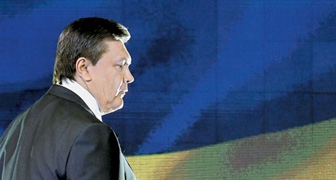 Януковича обложили и с Запада, и с Востока Россия выбрала удобный момент для газовой схватки с Украиной