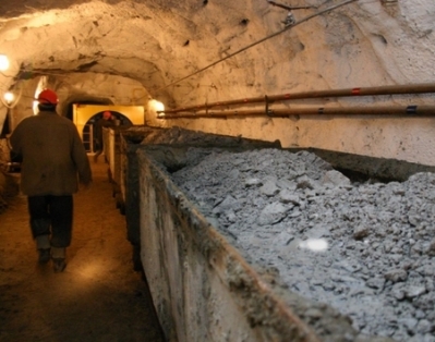 Инвестиции в угольную отрасль России сократились в 2014 году на 28% - до 58 млрд рублей
