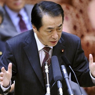 Премьер Японии заявил о необходимости закрыть аварийную АЭС "Фукусима-1"