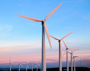 Около поселка Грабники завершили монтаж пяти ветроэнергетических установок мощностью 1,5 МВт каждая