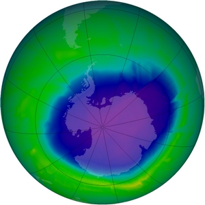 Озоновая дыра над Антарктикой перестала увеличиваться