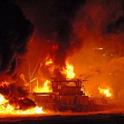 В немецком порту взорвался танкер с 900 тыс. л бензина (видео) 