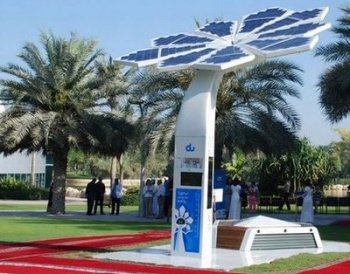В Дубае установили раздающие Wi-Fi «солнечные деревья»