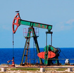 Нефть торгуется ниже $113 на фоне роста запасов бензина в США