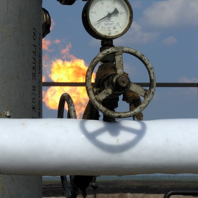 Объем суточной добычи природного газа и нефти в РФ по состоянию на 8 марта 2011г.