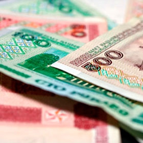 Белорусские банки начали принимать рубли для оплаты валютных кредитов