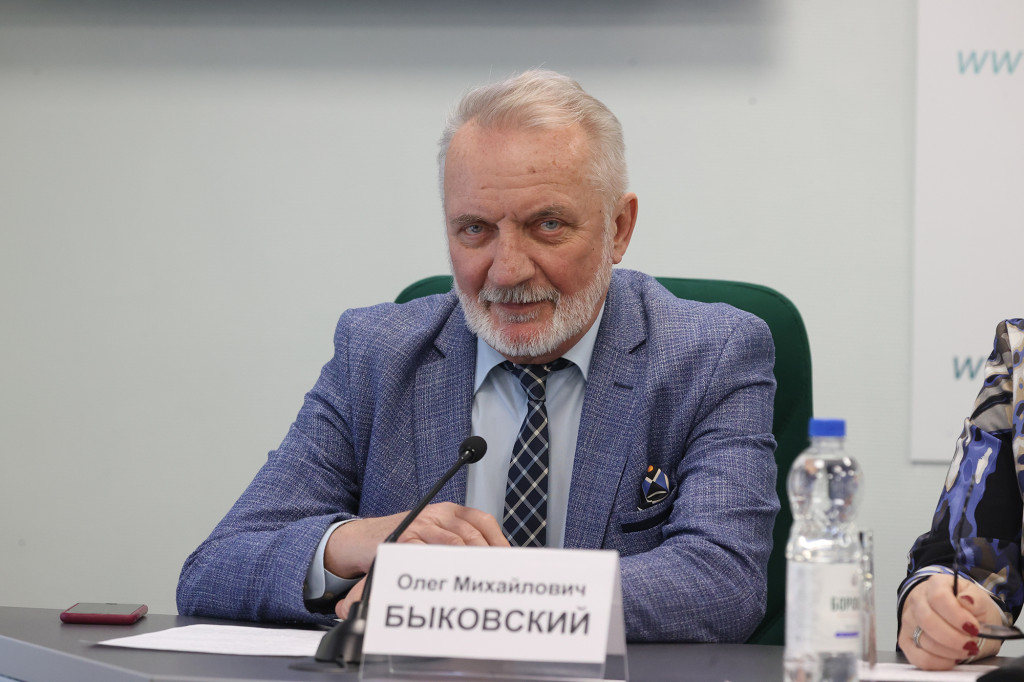 9__Быковский.JPG