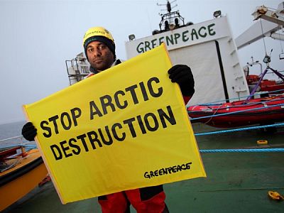 Greenpeace: борьба за экологию или с конкурентами США