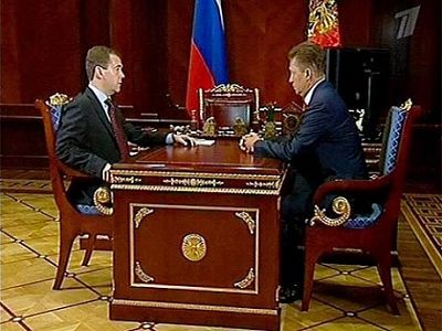 Медведев: Контракт по газу с Белоруссией должен учитывать сделку по "Белтрансгазу" 