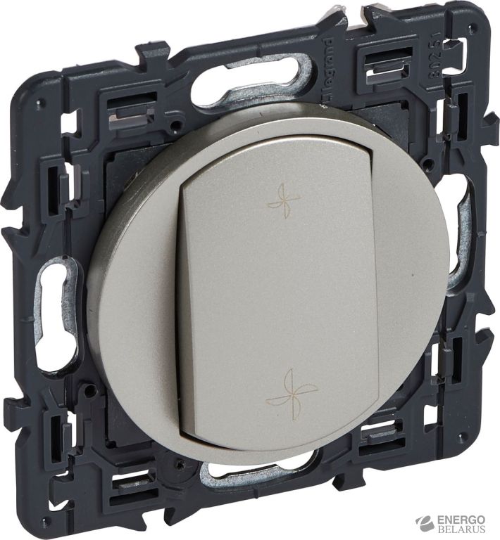 Кнопка  067730