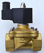 Клапан соленоидный электромагнитный латунный муфтовый Ду15