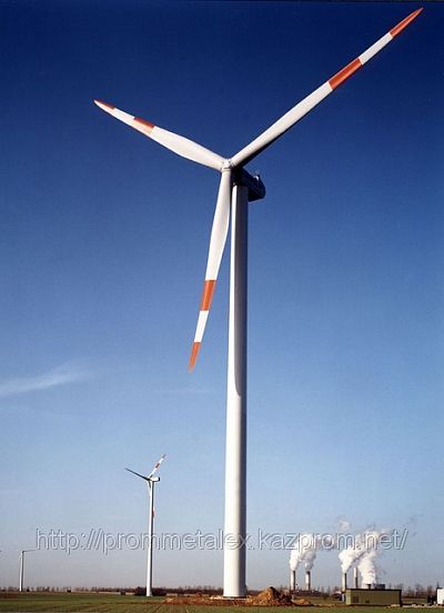 Потенциальное десятикратное увеличение удельной мощности ветряной электростанции за счет вращающихся в противоположных направлениях турбин на вертикальной оси 