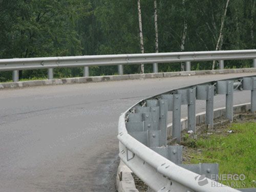 Отбойник дорожный