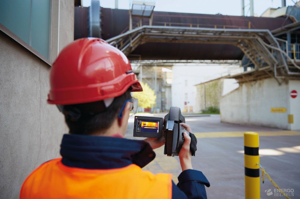 Тепловизор testo 890 с супер-телеобъективом (0563 0890 X4)