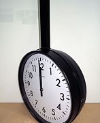 Кронштейн крепления для вторичных часов