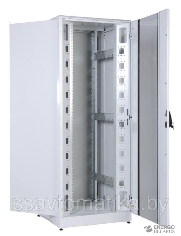 Шкаф кроссовый 42U (800x800) дверь стекло,задняя металл,перфор.стенки