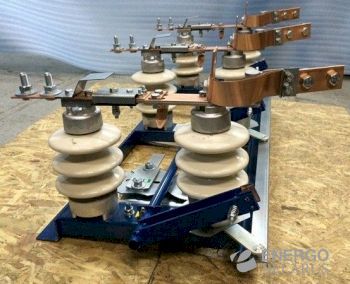 Разъединитель высоковольтный РЛНД -1-10 II/630 УХЛ1 с приводом ПРНЗ с гибкой связью